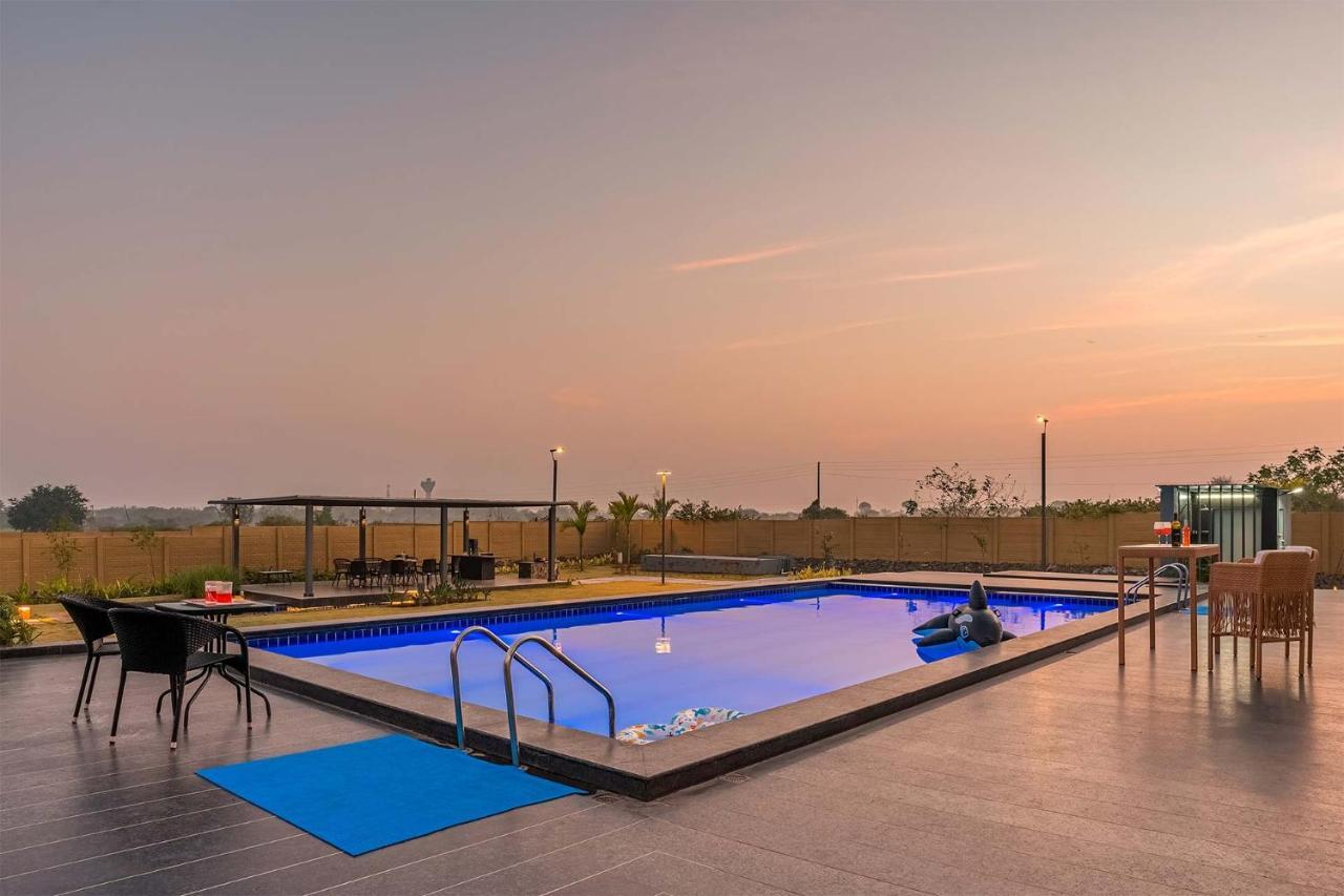 Stayvista'S Le Bon Horizon - Hillside Elegance With Chic Interiors, Poolside Serenity & Picturesque Gazebo - Proximity To Sula Насик Экстерьер фото